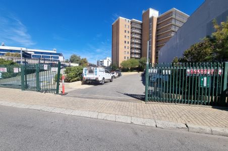 Fremantle Strata Impact Repair Case Study - Comprehensive Gate Restoration After Vehicle Collision