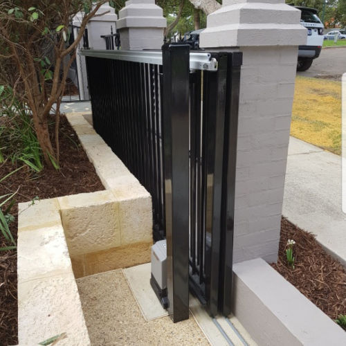 Telescopic Sliding Gate - Cottesloe